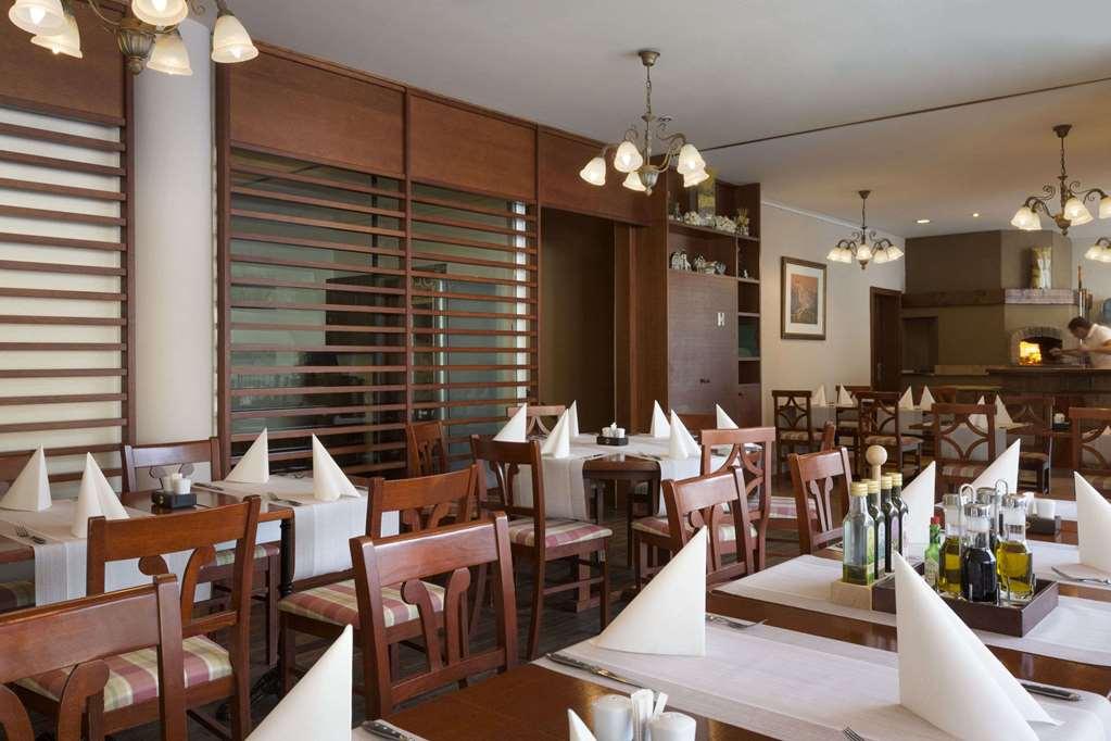 Ramada Hotel & Suites קרנייסקה גורה מסעדה תמונה